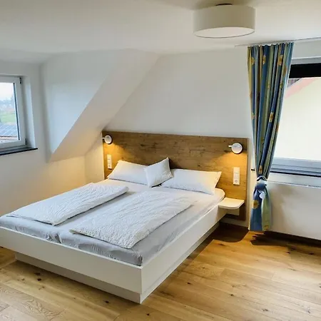 Ferienhaus Annemarie 1 *